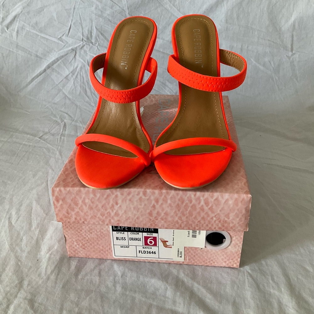 Cape Robbin Heeled Wedge Bliss Size 6